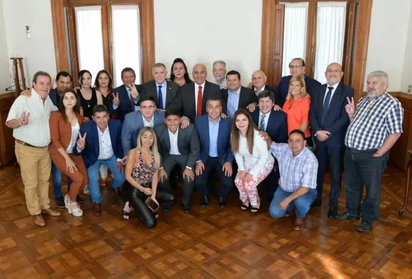 600x400_osvaldo-jaldo-juan-manzur-se-reunieron-intendentes-referentes-este-tucumano-979240-134243